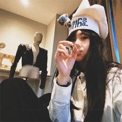 大鼻子小英雄